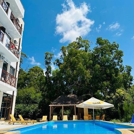 Vita Gardenia Hotel Цакалтубо Екстер'єр фото