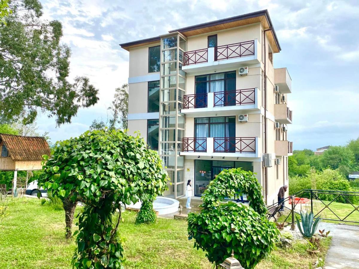 Vita Gardenia Hotel Цакалтубо Екстер'єр фото